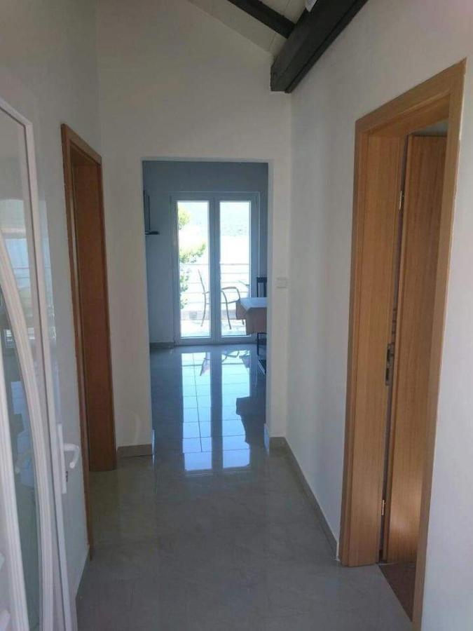 Gizmo Apartments Gornji Karin Exterior foto